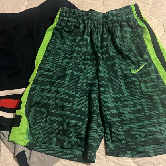 5 pair - Nike shorts - Picture 5 of 6